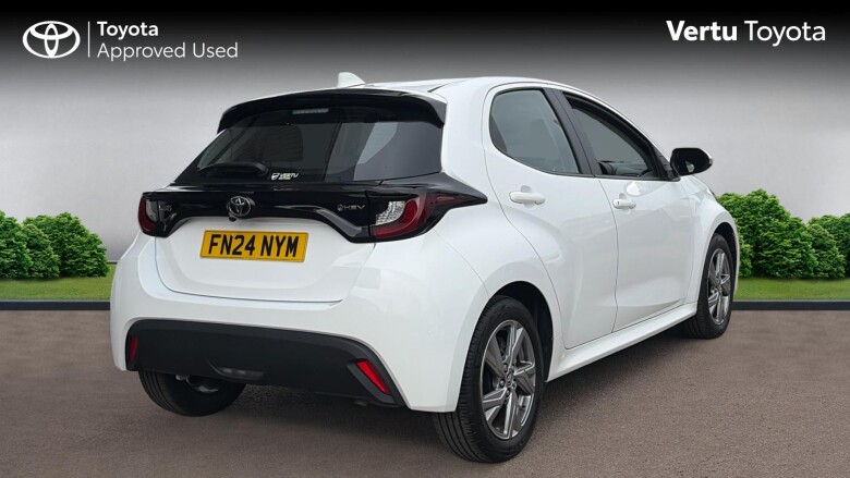 Toyota Yaris 1.5 Hybrid Icon 5dr CVT Hybrid Hatchback